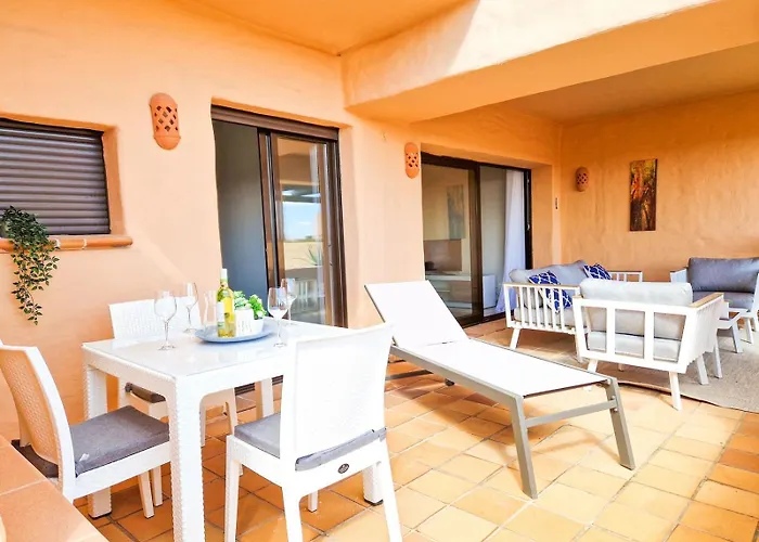 Apartment In Coto Real Duquesa - Sea View & Pools