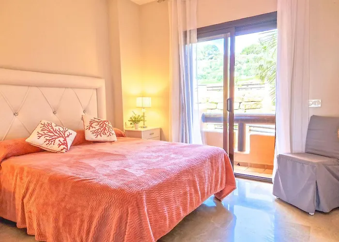 Apartment In Coto Real Duquesa - Sea View & Pools