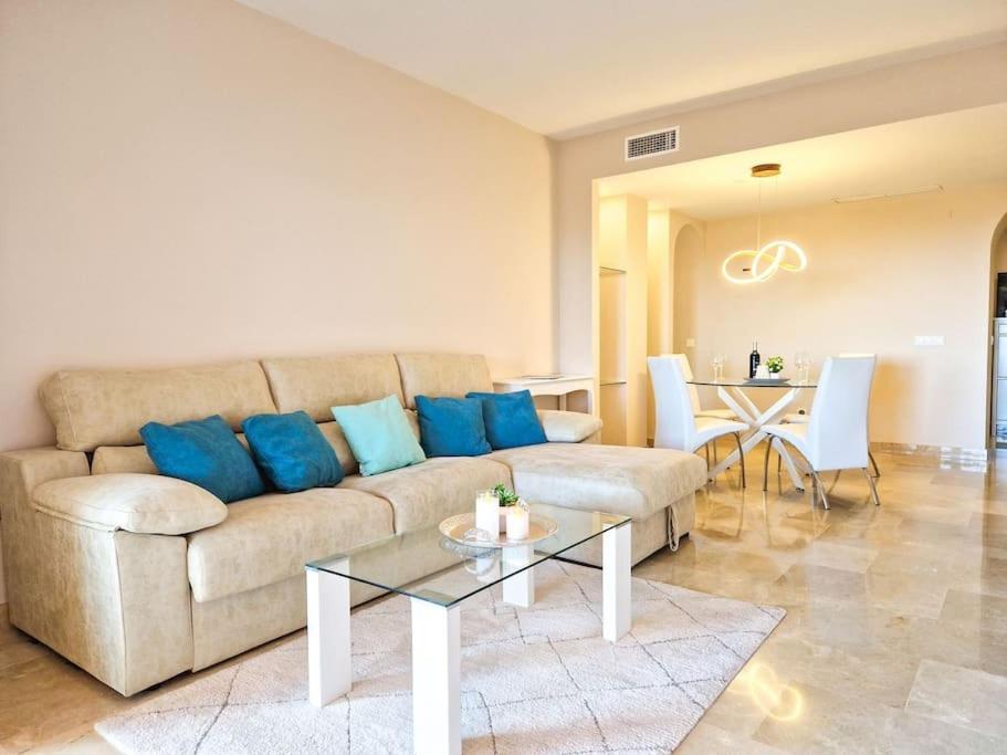 In Coto Real Duquesa - Sea View & Pools Appartement Manilva