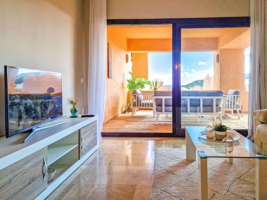 Appartement In Coto Real Duquesa - Sea View & Pools *