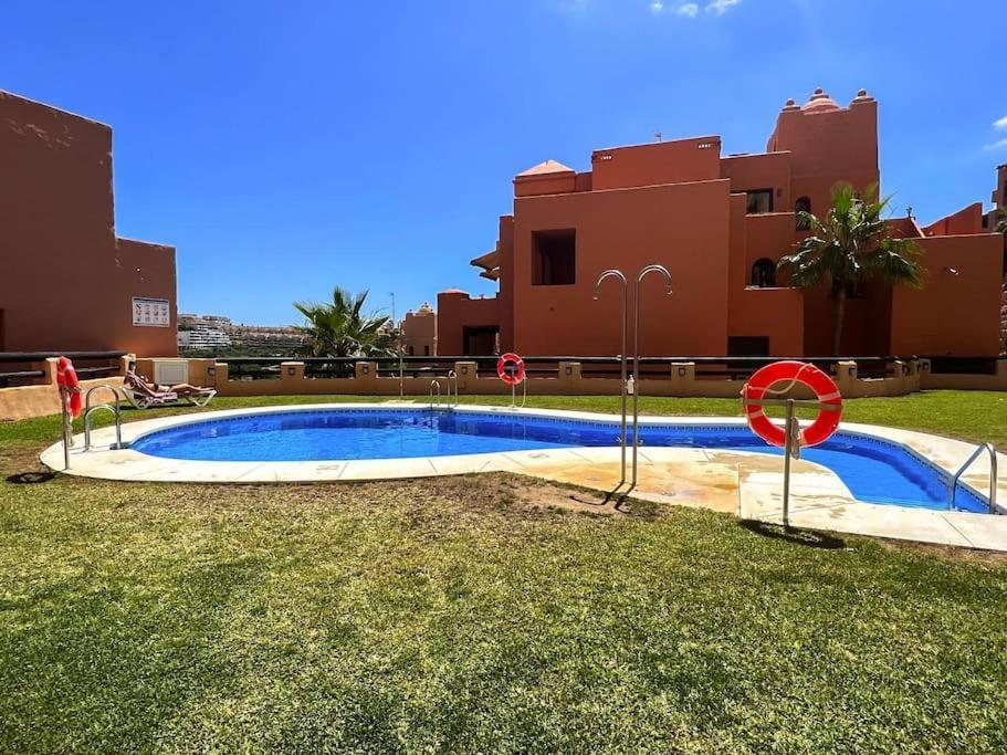 In Coto Real Duquesa - Sea View & Pools *